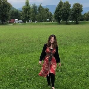 Meet your Posher, Laura